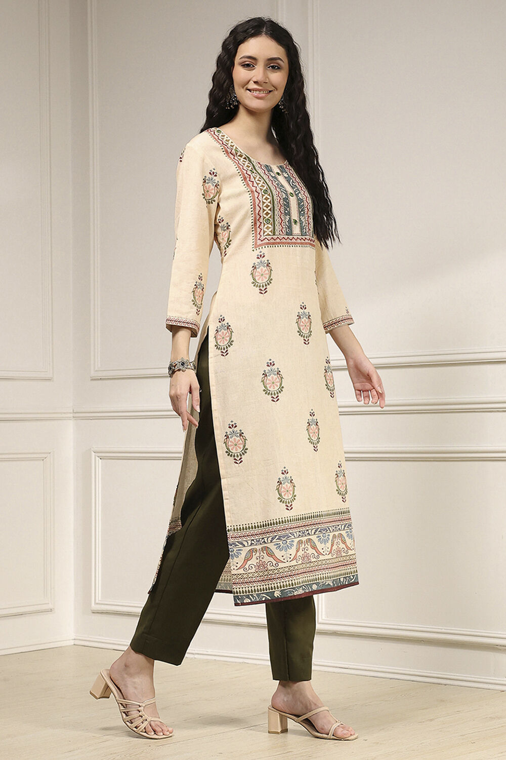 Off White Cotton Printed Embroidered Unstitched Suit Set image number 6