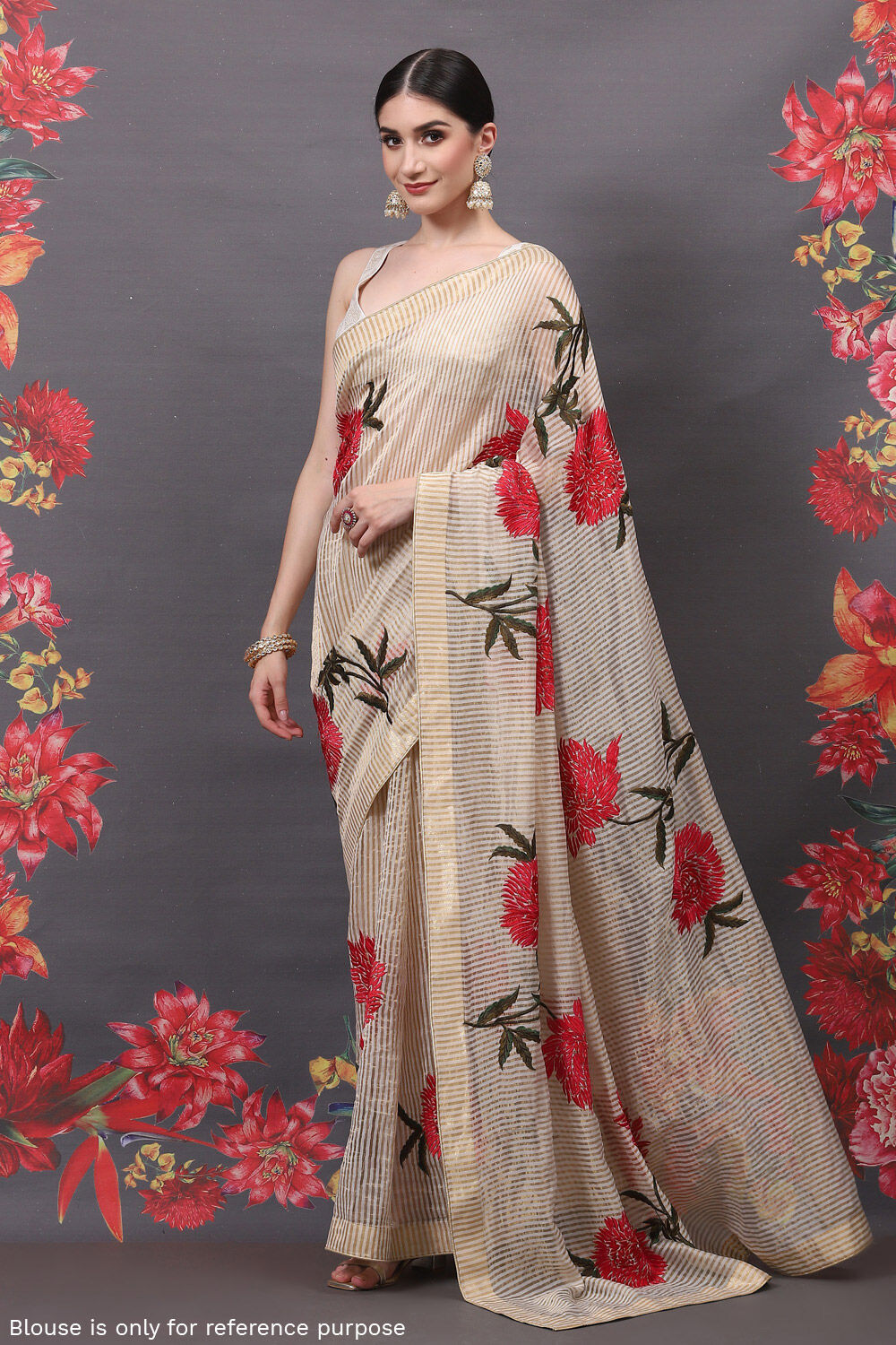 Off White Silk Blend Embroidered Saree image number 1