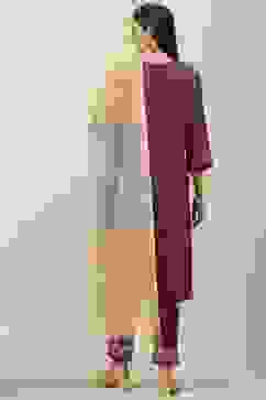 Wine Solid Straight Kurta Regular Pants Suit Set image number 4