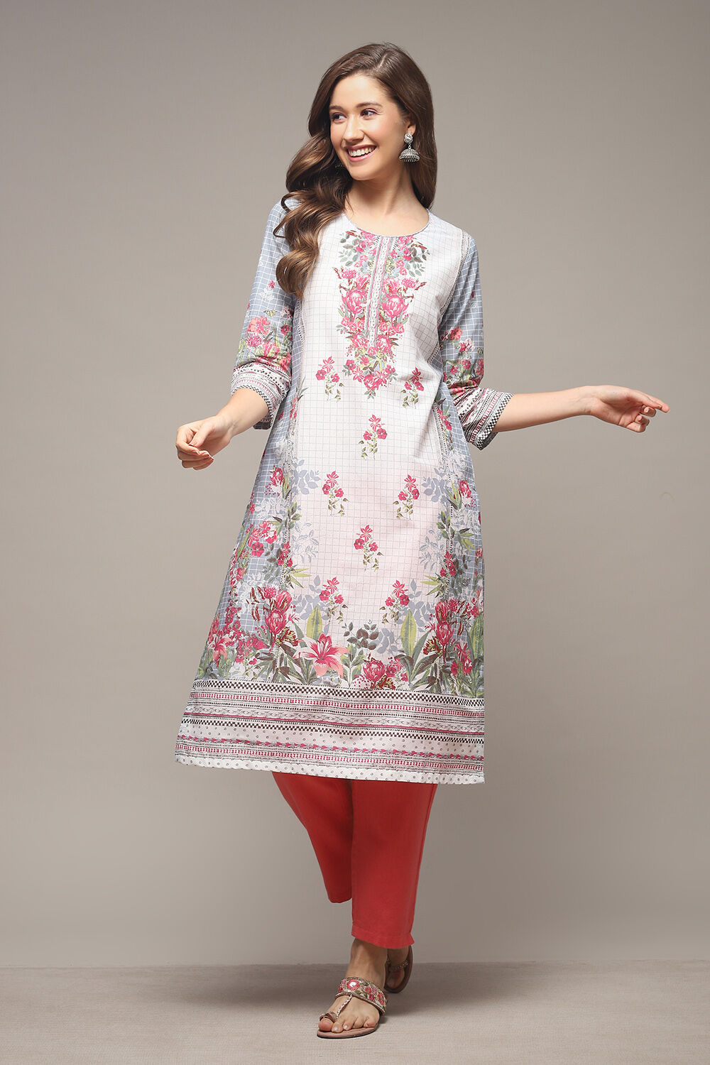 Yellow LIVA Straight Printed Kurta image number 0