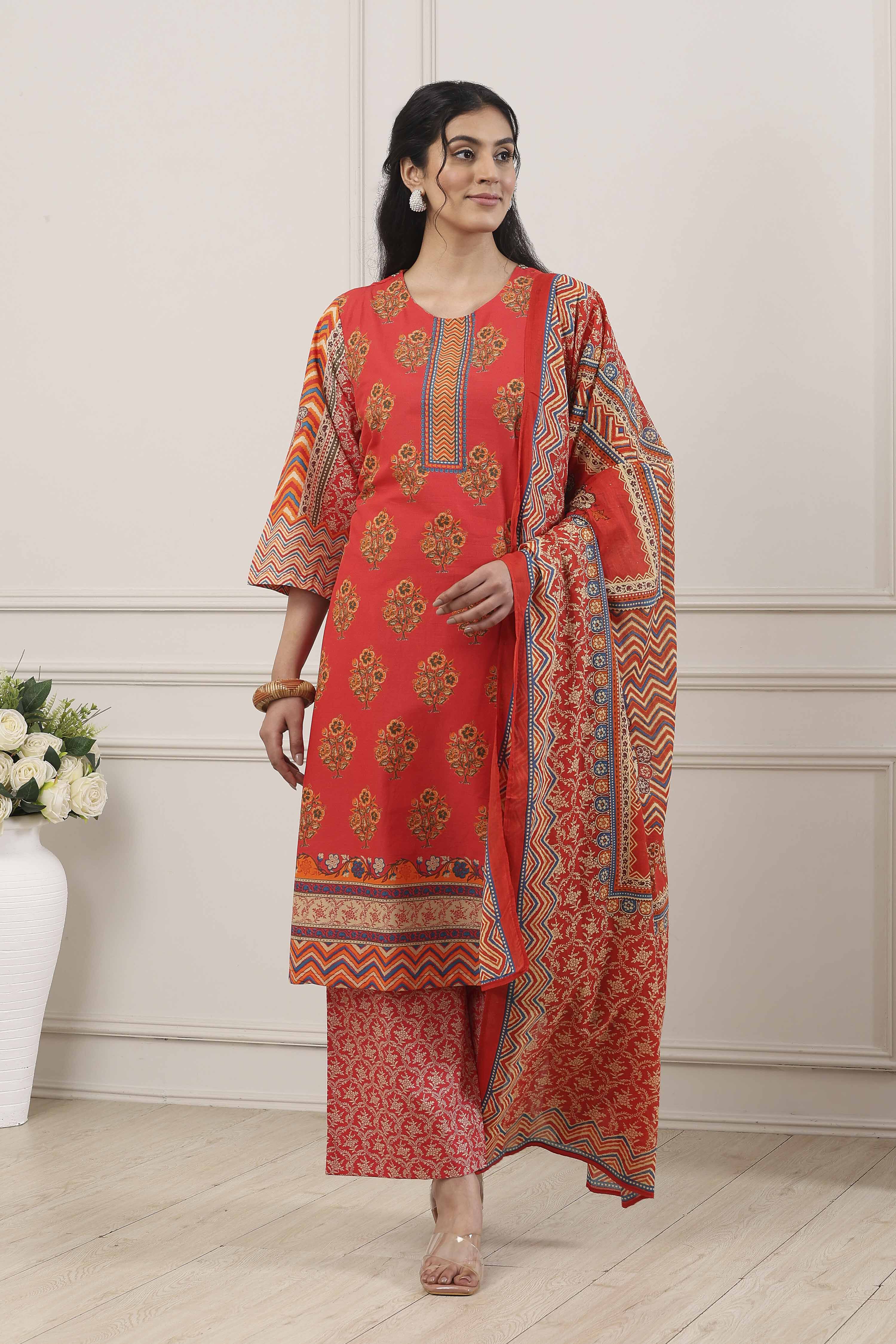 Red Cotton Floral Motifs Straight Suit Set image number 6