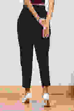 Black Solid Tapered Fit Pants image number 5