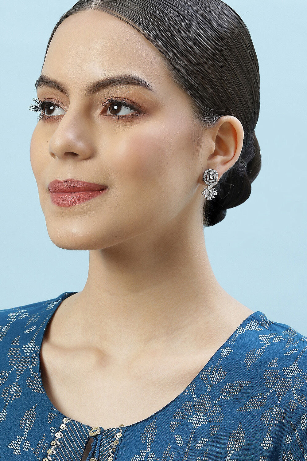 White Brass Earrings image number 3