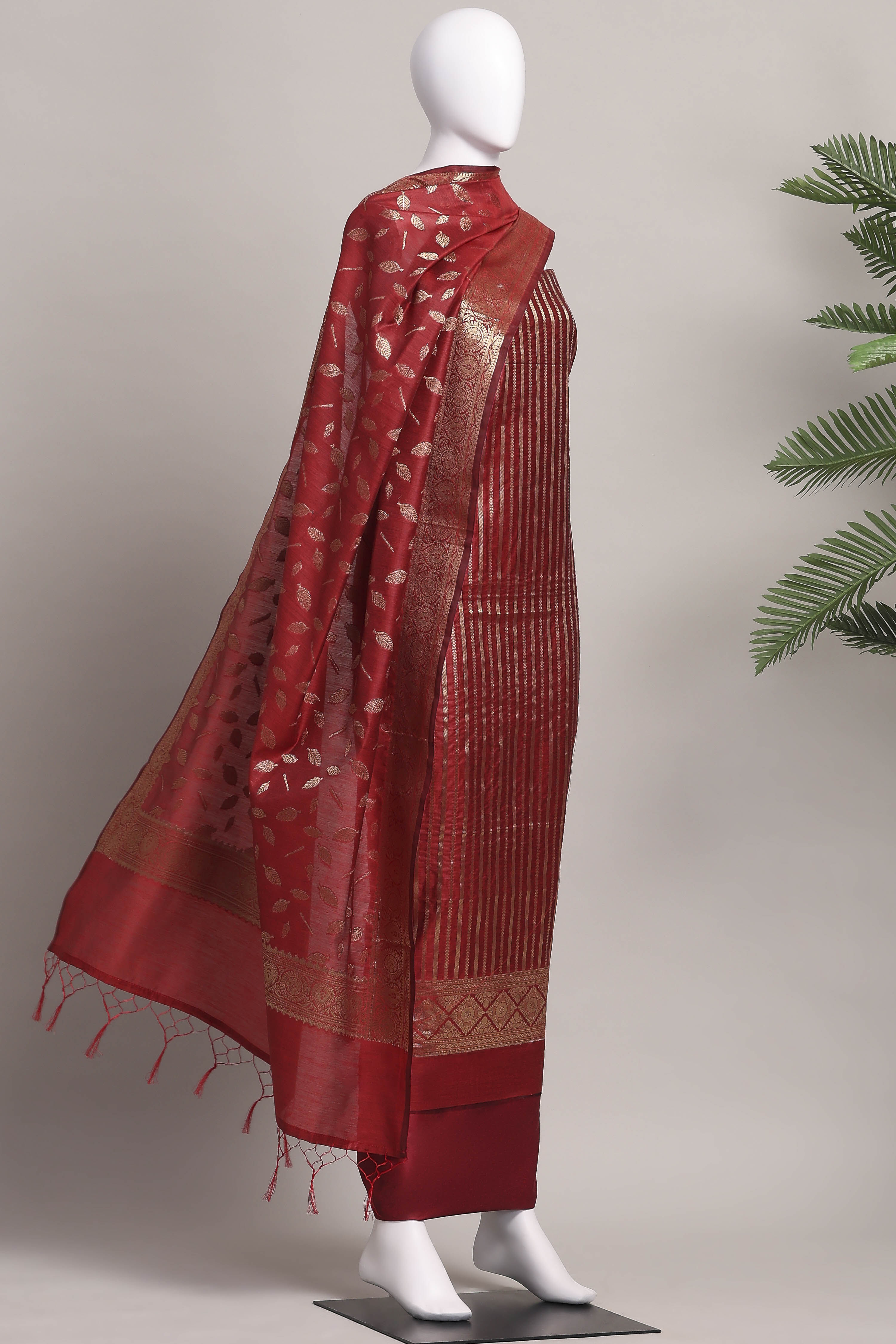 Maroon Banarasi Chanderi Banarasi Print Unstitched Suit Set image number 4