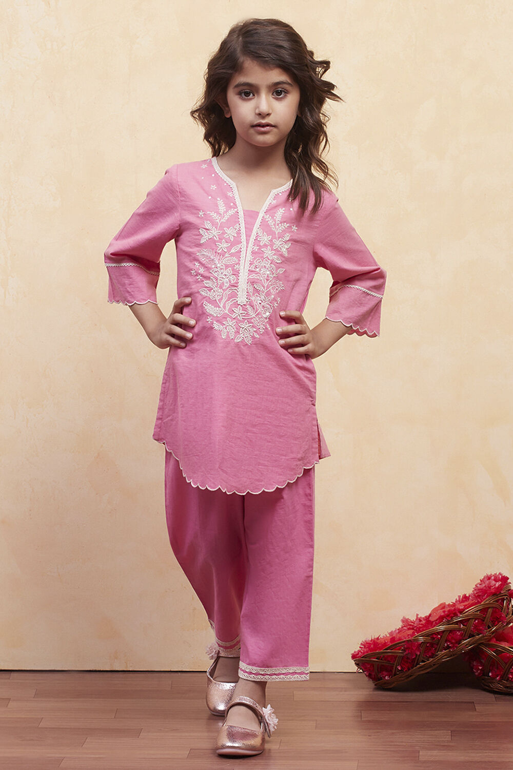 Pink Cotton Embroidered Straight Kurta Set image number 6