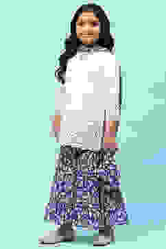 White and Blue Cotton Dobby Printed Suit Set image number 4