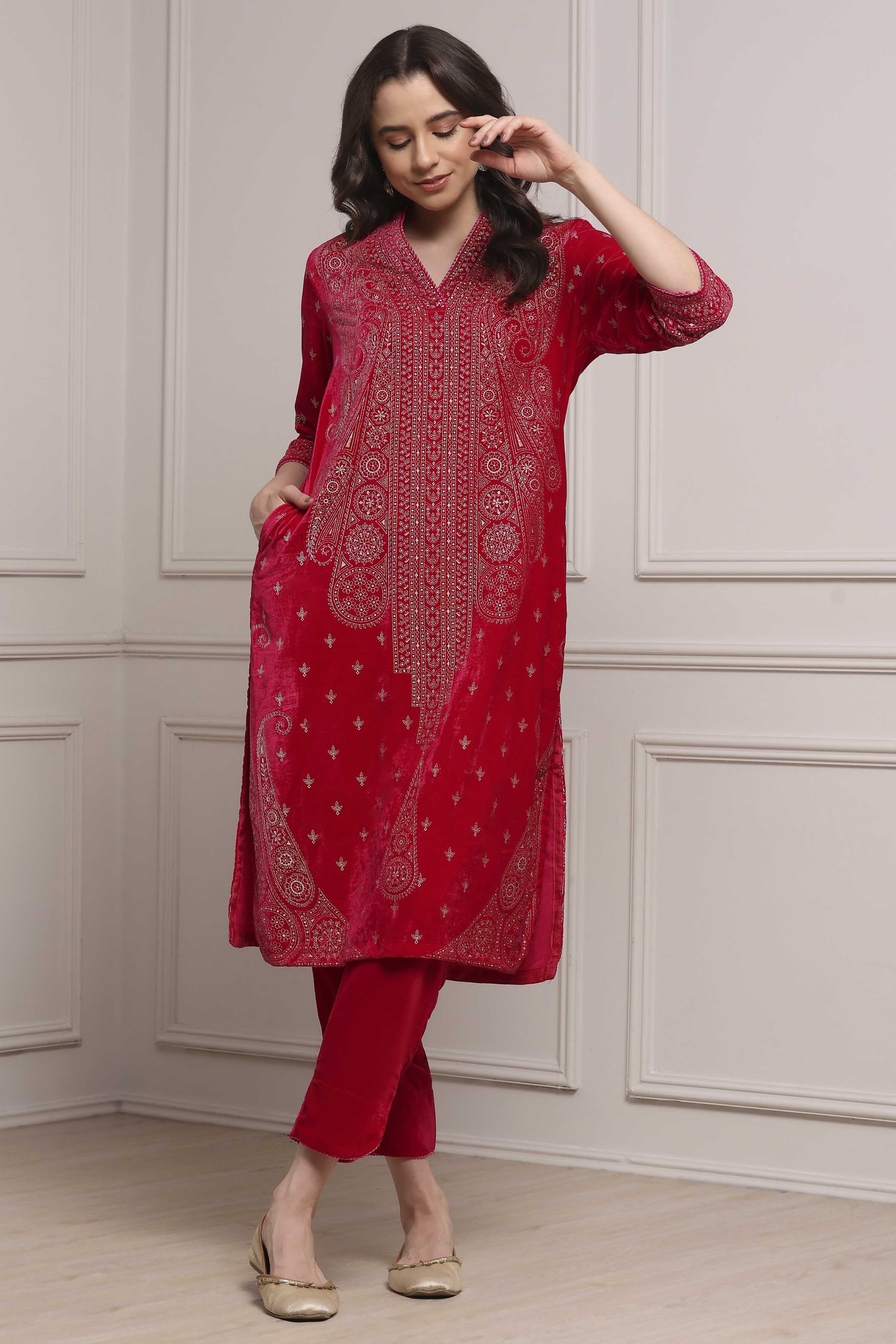 Pink Velvet Straight Winter Kurta Set image number 0