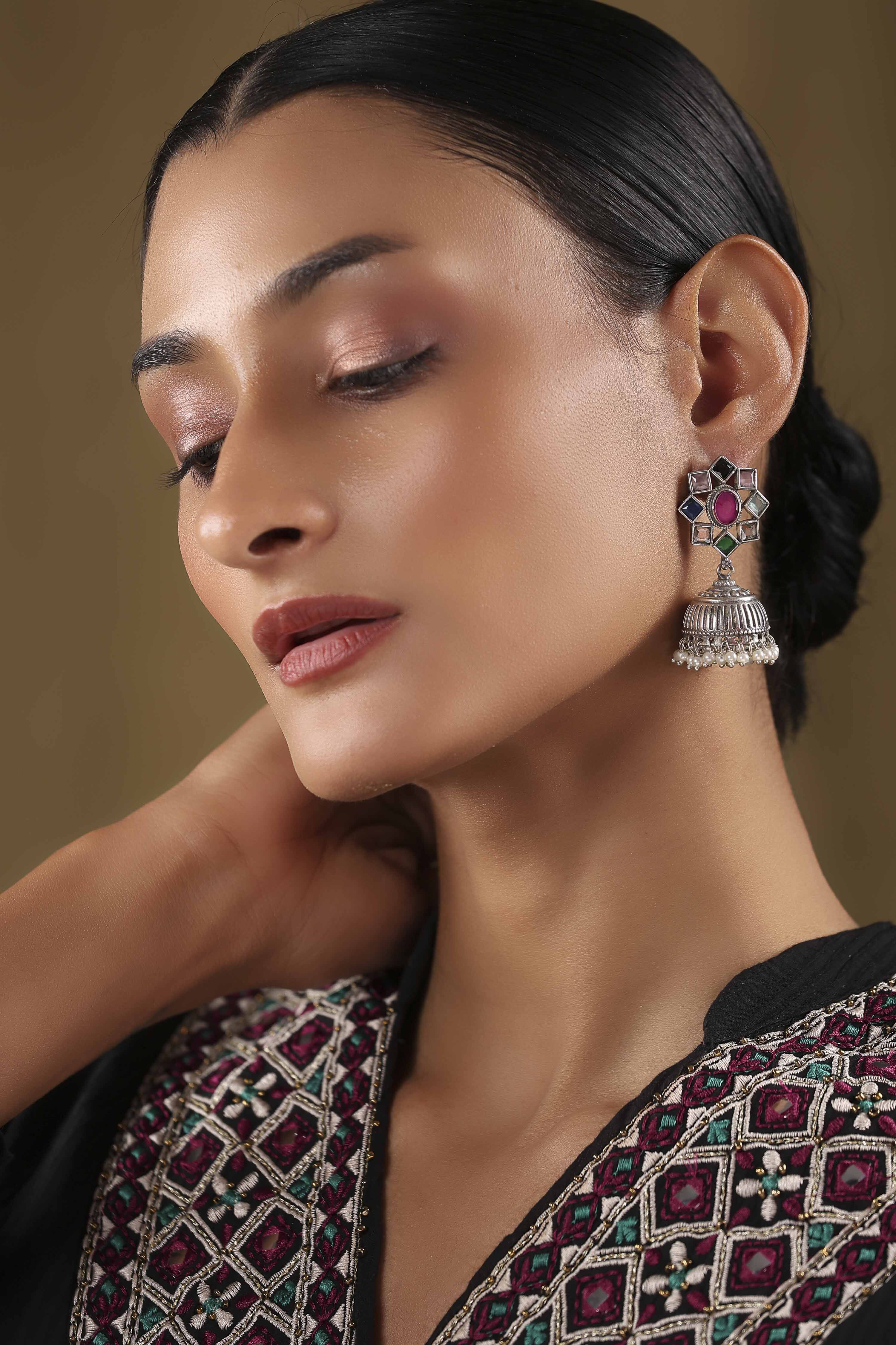 Multicolour Stone Earrings image number 3