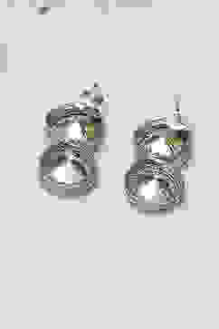 White Alloy Earrings image number 2