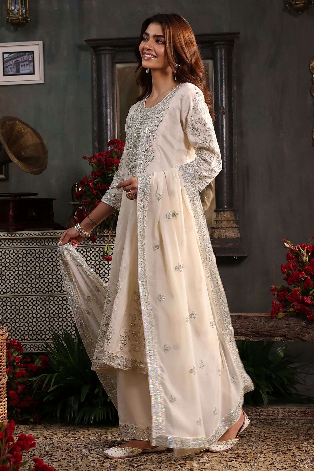 Off-White Cotton Silk Embroidered Kalidar Suit Set image number 3
