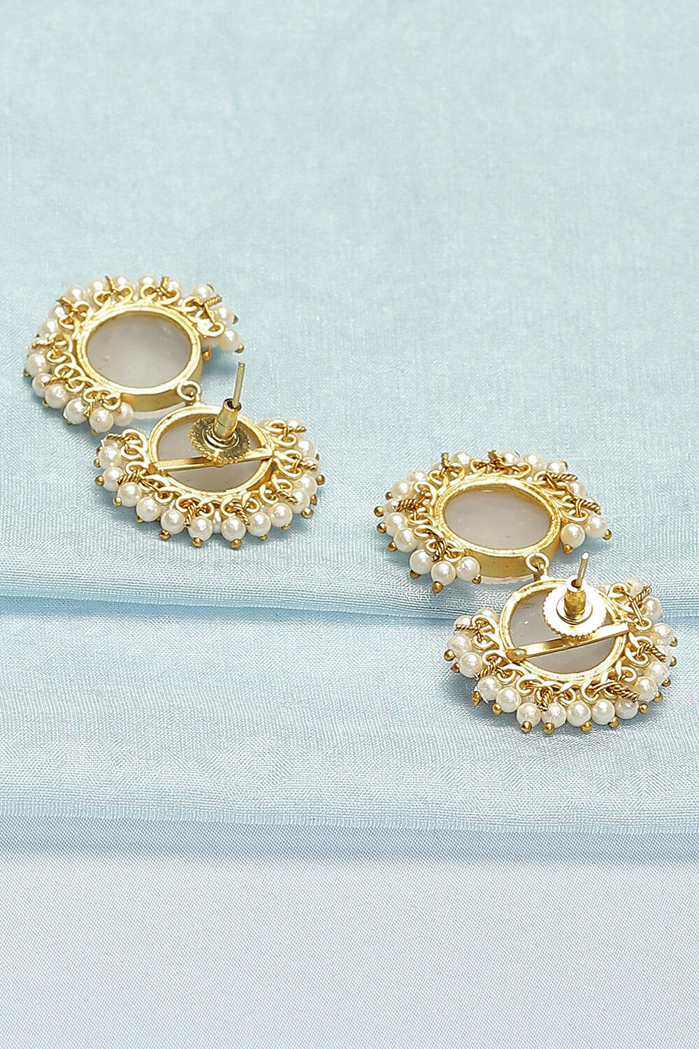 Off White Earrings image number 2