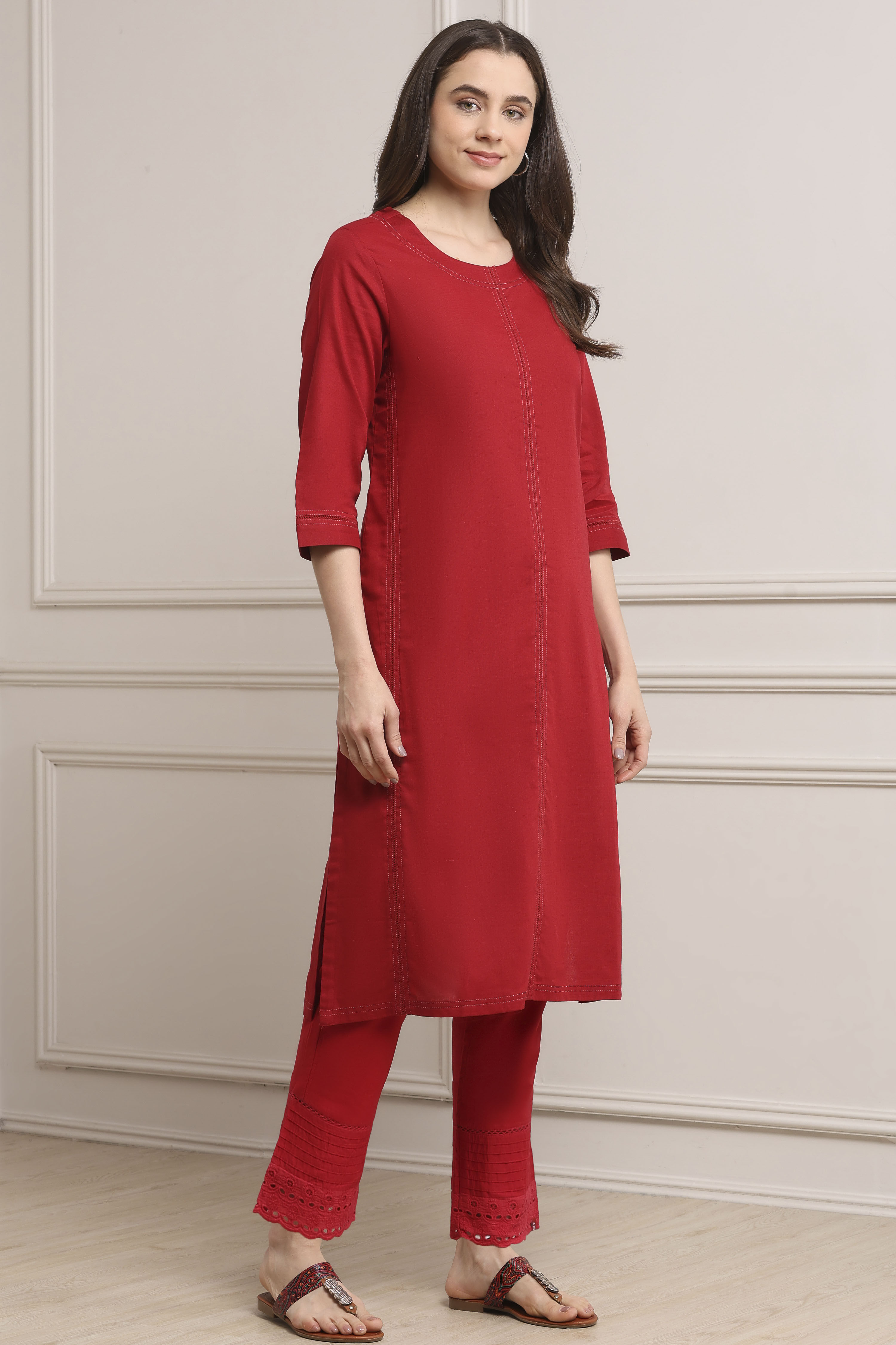 Red Solid Straight Kurta image number 4