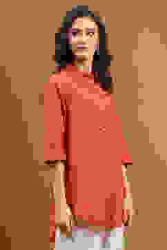 Orange Cotton Blend Solid Straight Shirt Style Kurti image number 4