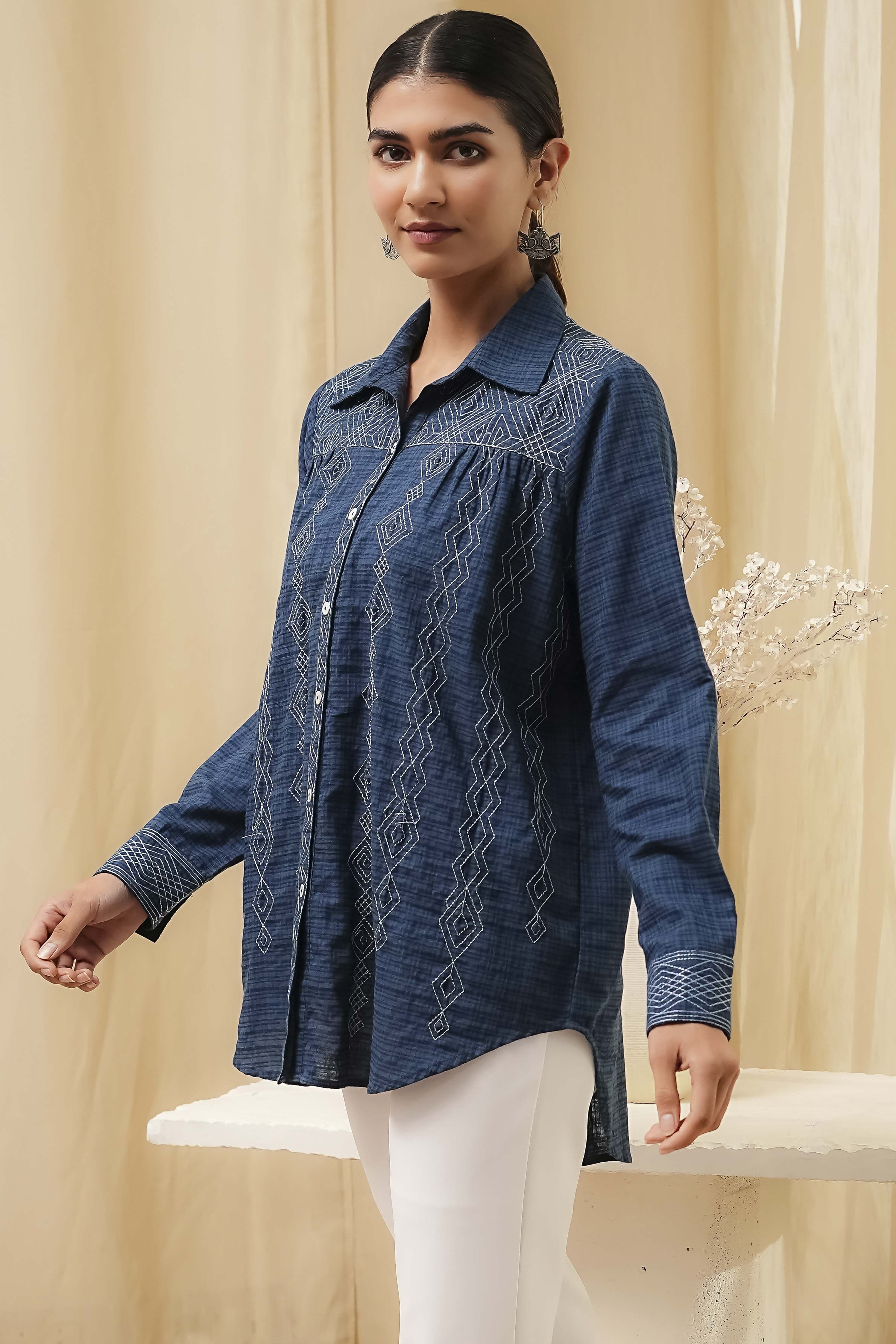 Blue Cotton Blend High-Low Straight Shirt image number 2