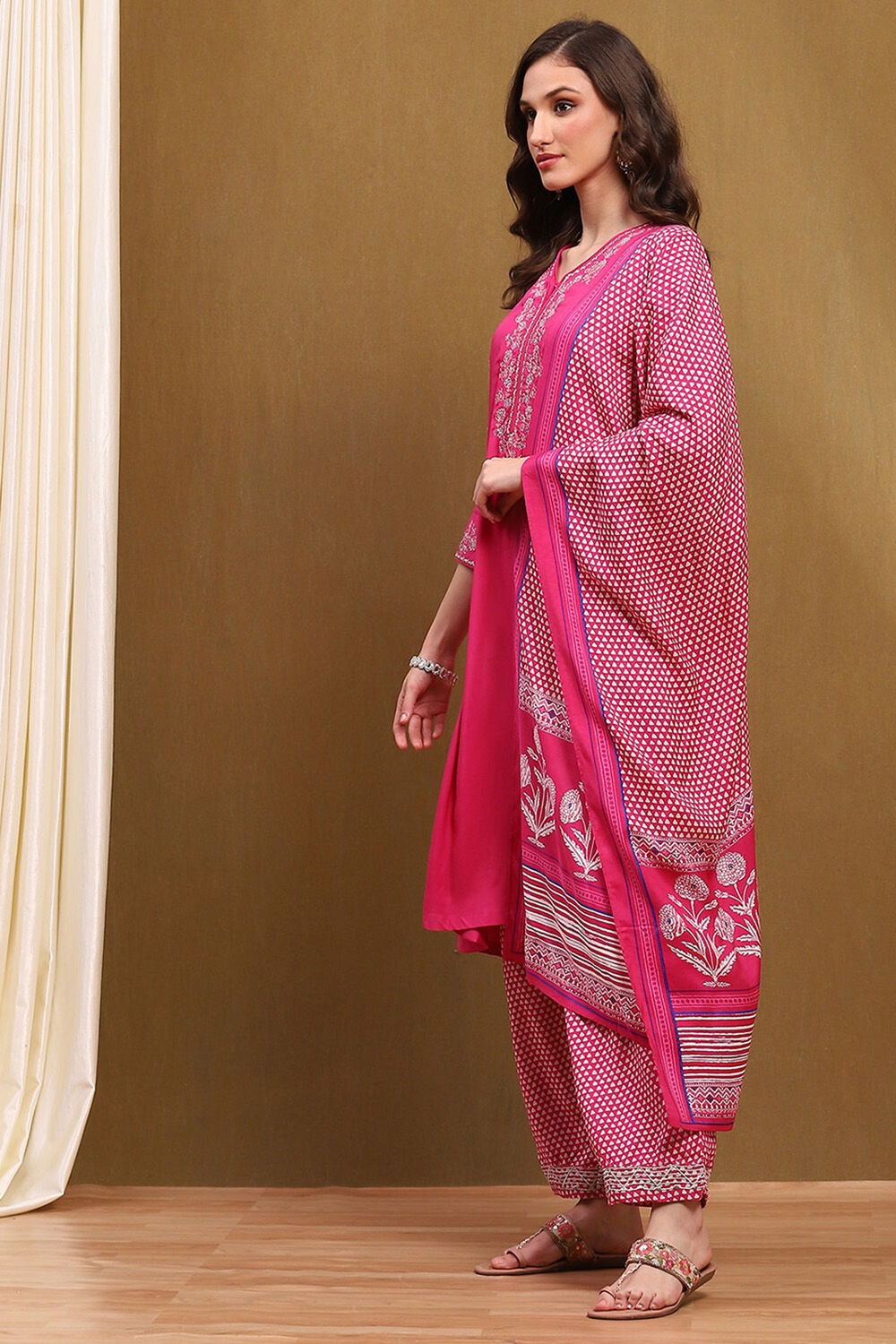 Fuchsia Modal Embroidered Festive Kalidar Suit Set image number 3