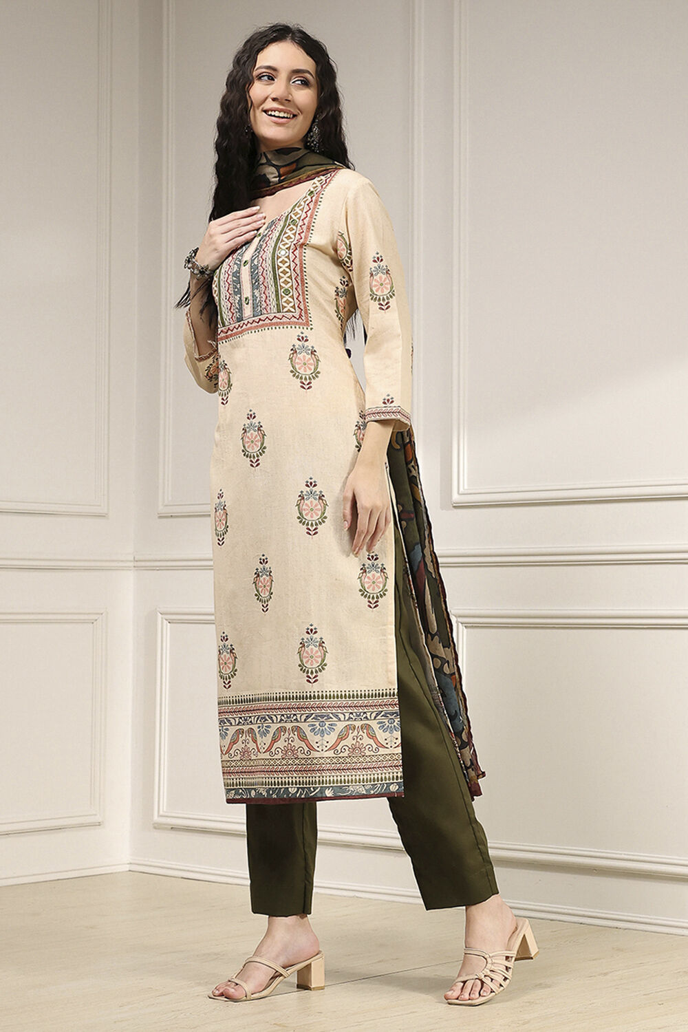 Off White Cotton Printed Embroidered Unstitched Suit Set image number 4
