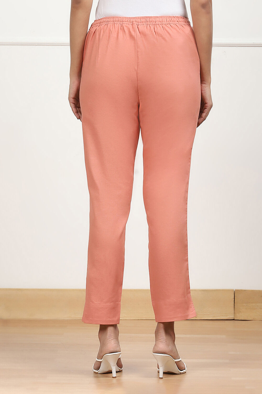 Rust Cotton Solid Regular Pants image number 5