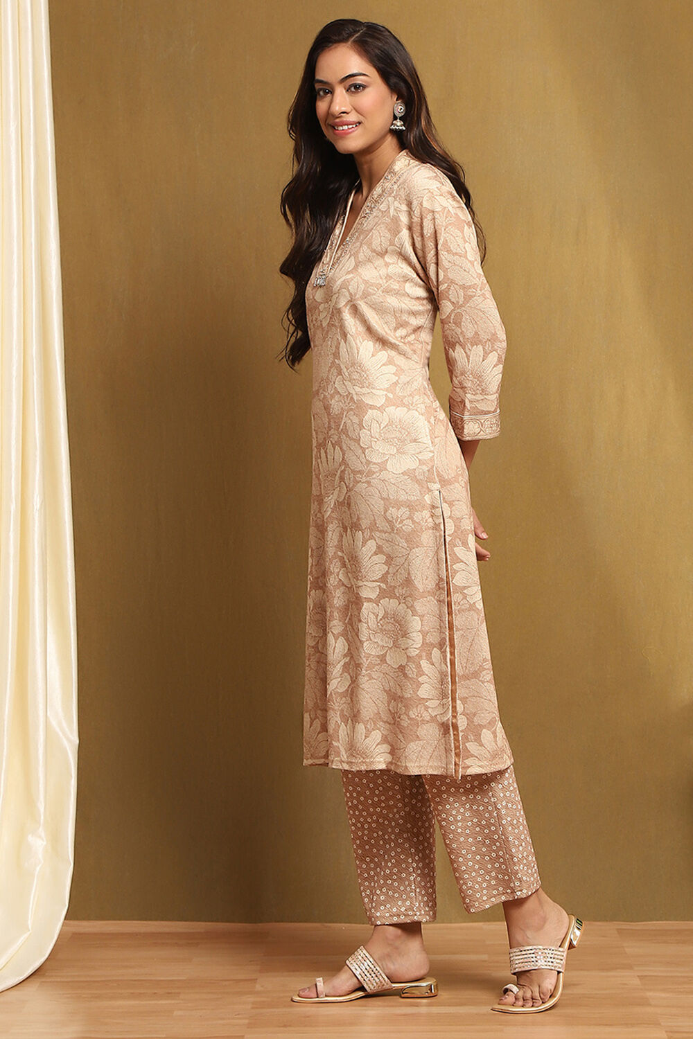 Beige Printed Straight Winter wear Kurta Set image number 3