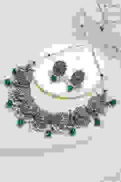 Green Brass Necklace Set image number 0