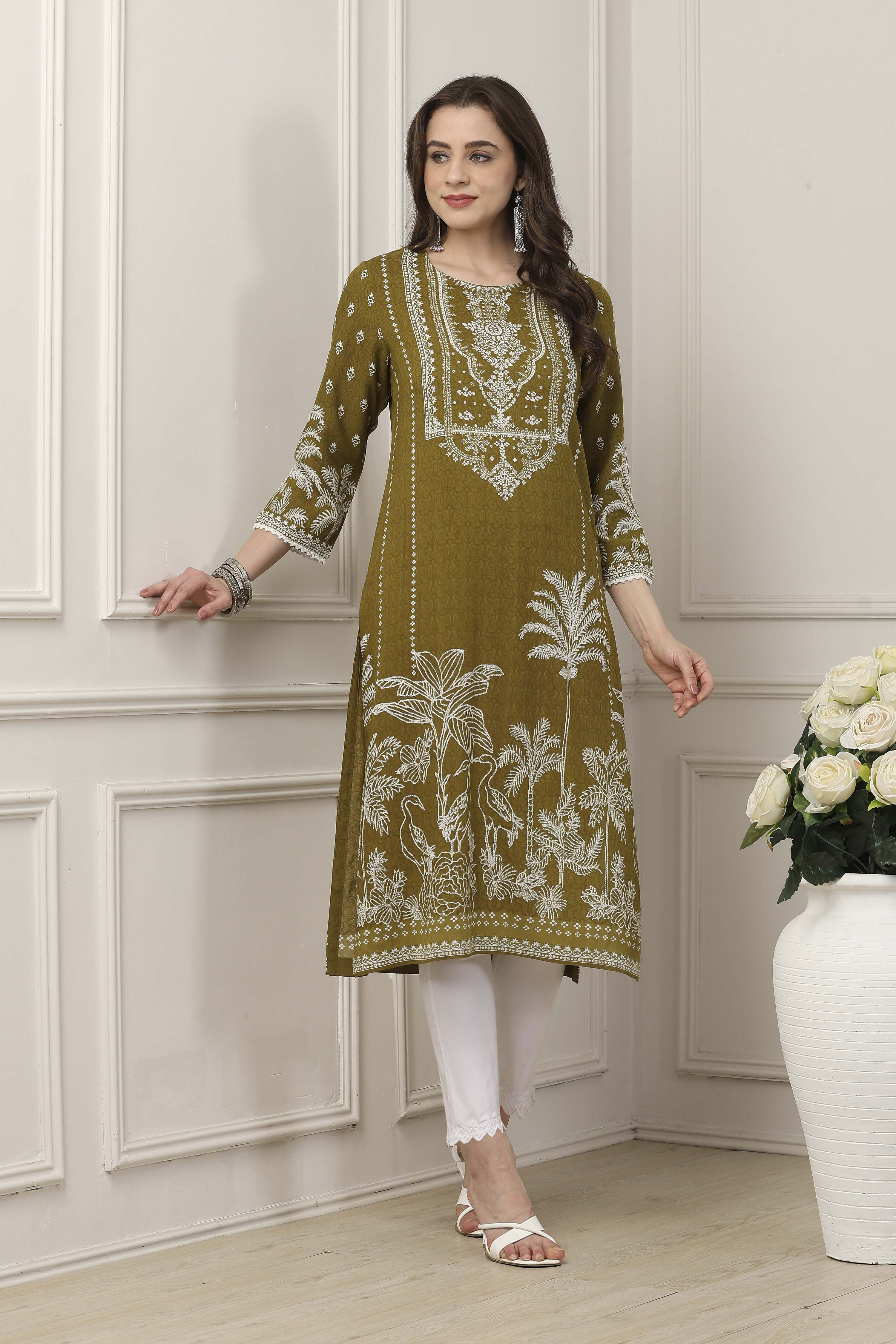 Blue Viscose Rayon Floral Printed Straight Kurta image number 0