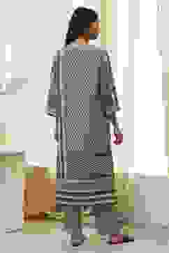 Black and Beige Printed Straight Kurta Set image number 4