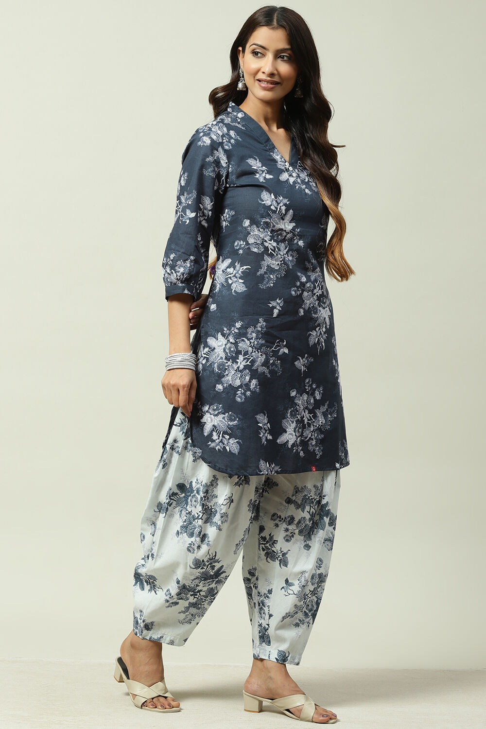 Indigo Cotton Straight Kurta Set image number 5