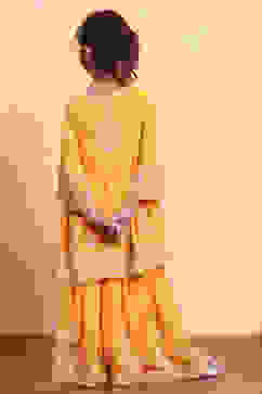 Yellow Polyester Blend Flared Suit Set image number 4