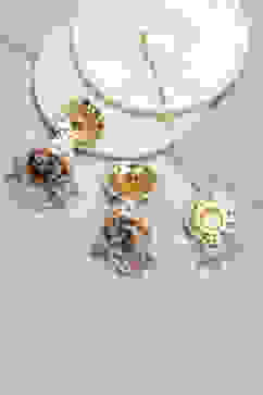 Light Pink Brass Necklace Set image number 2