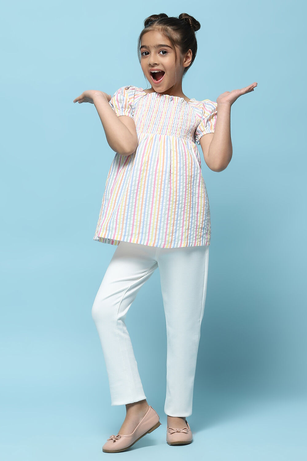 Off-White Cotton Lycra Regular Fit Capri image number 0