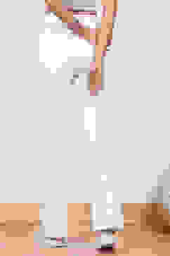 White Solid Stretchable Bootcut Slim Fit Pants image number 5