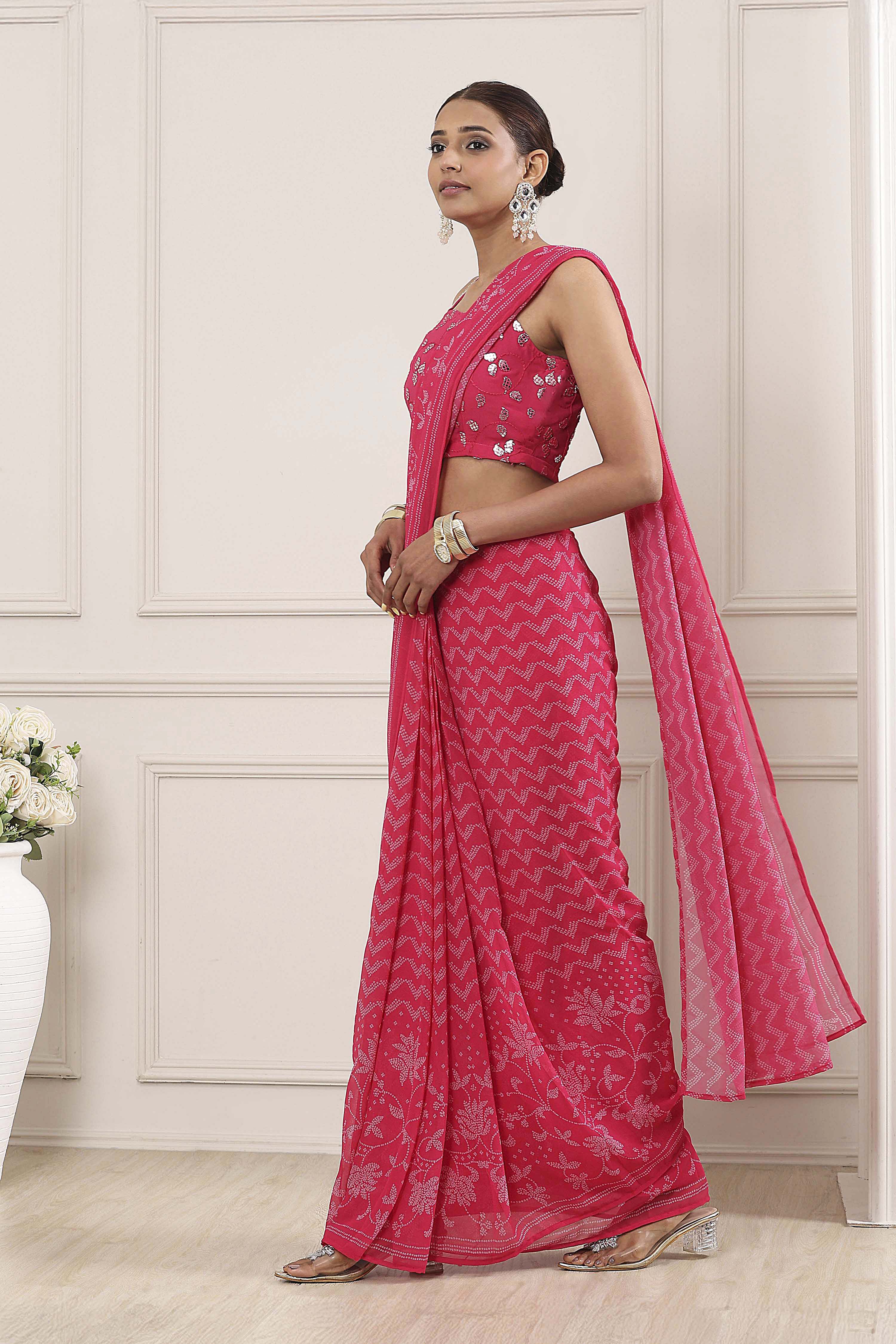 Pink Poly Georgette Regular Saree image number 3