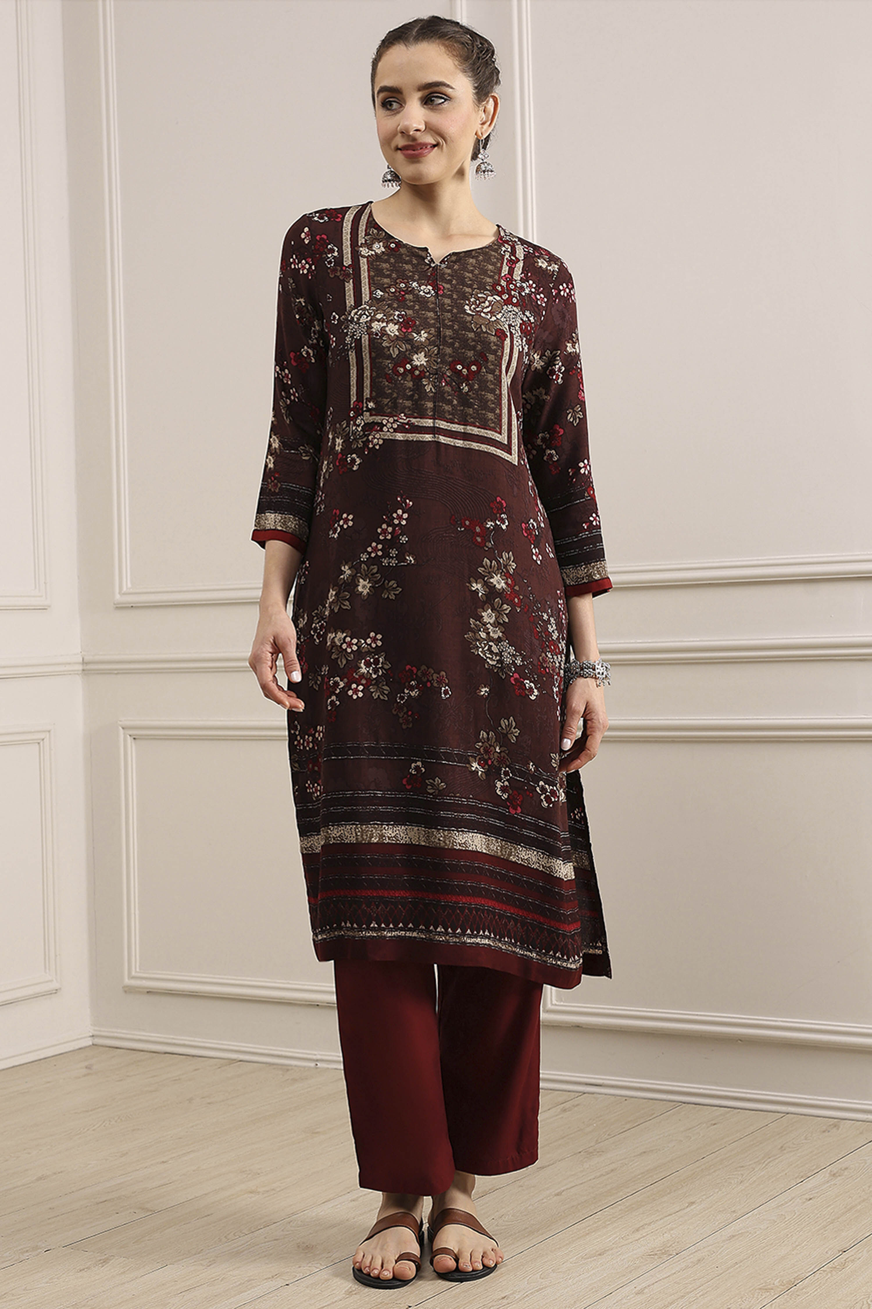 Brown Floral Printed Straight Kurta image number 5