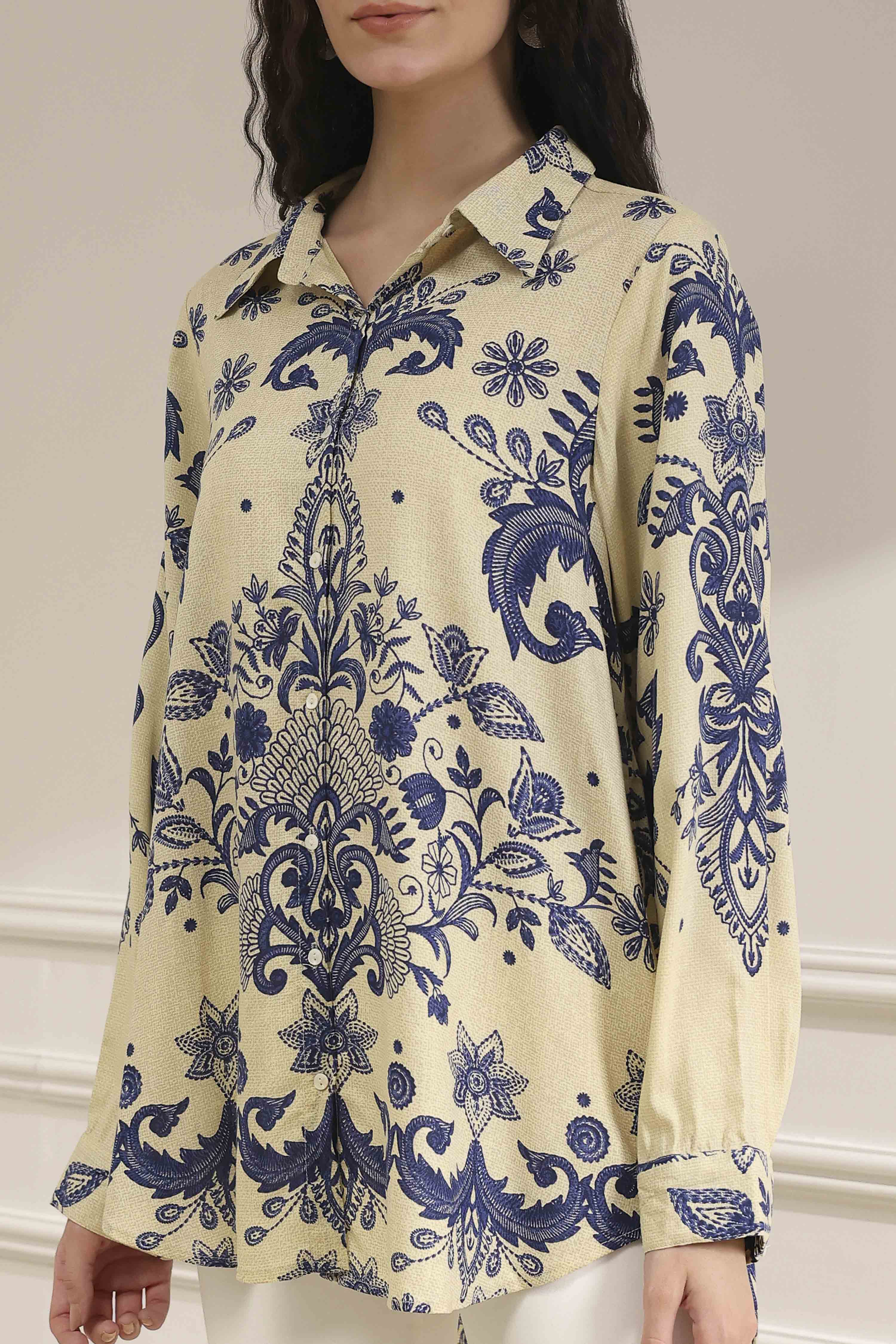 Off-White and Blue Printed Relaxed Fit Shirt image number 2