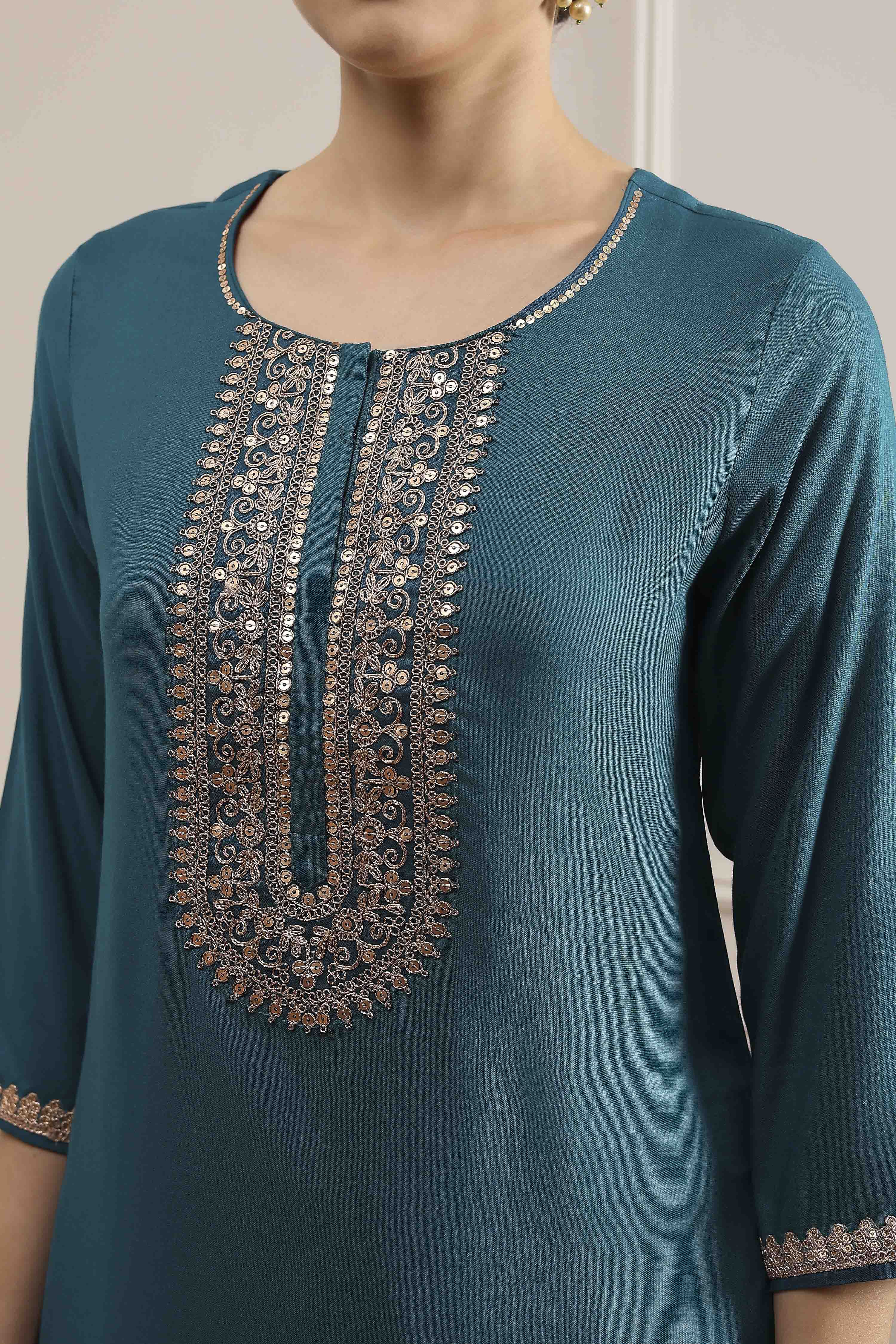 Blue Solid Straight Short Kurta image number 1