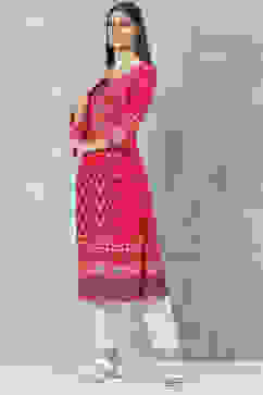 Pink LIVA Straight Printed Kurta image number 2