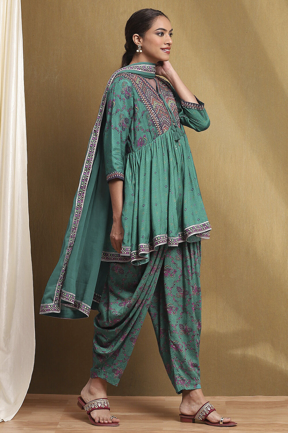 Fuchsia Viscose Floral Printed Peplum Suit Set image number 5