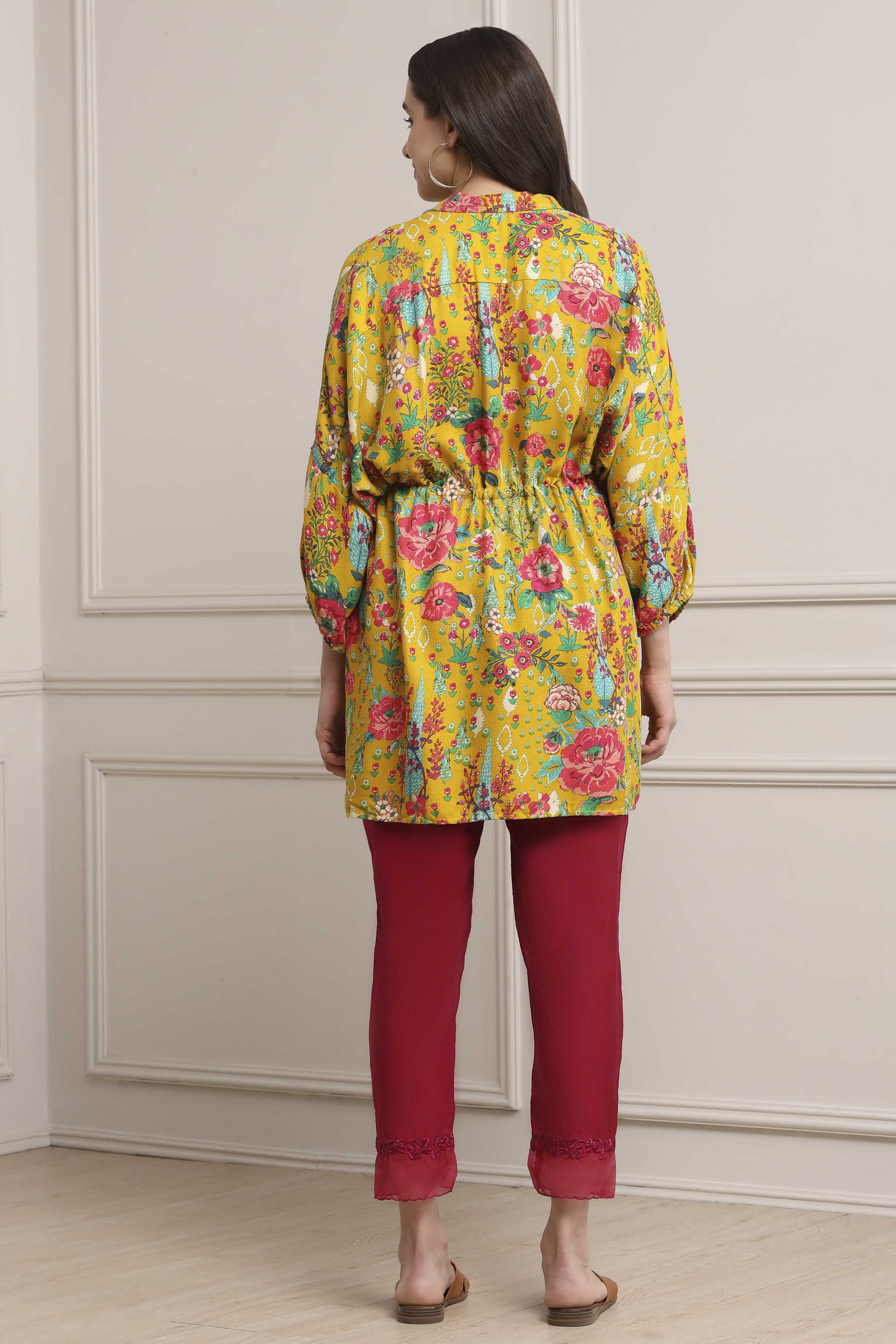 Mustard Viscose Rayon Straight Kurta Pants Set image number 4