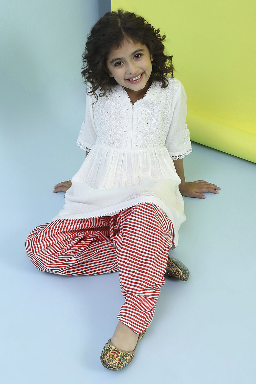 White and Red Cotton Gathered Kurta Set image number 0