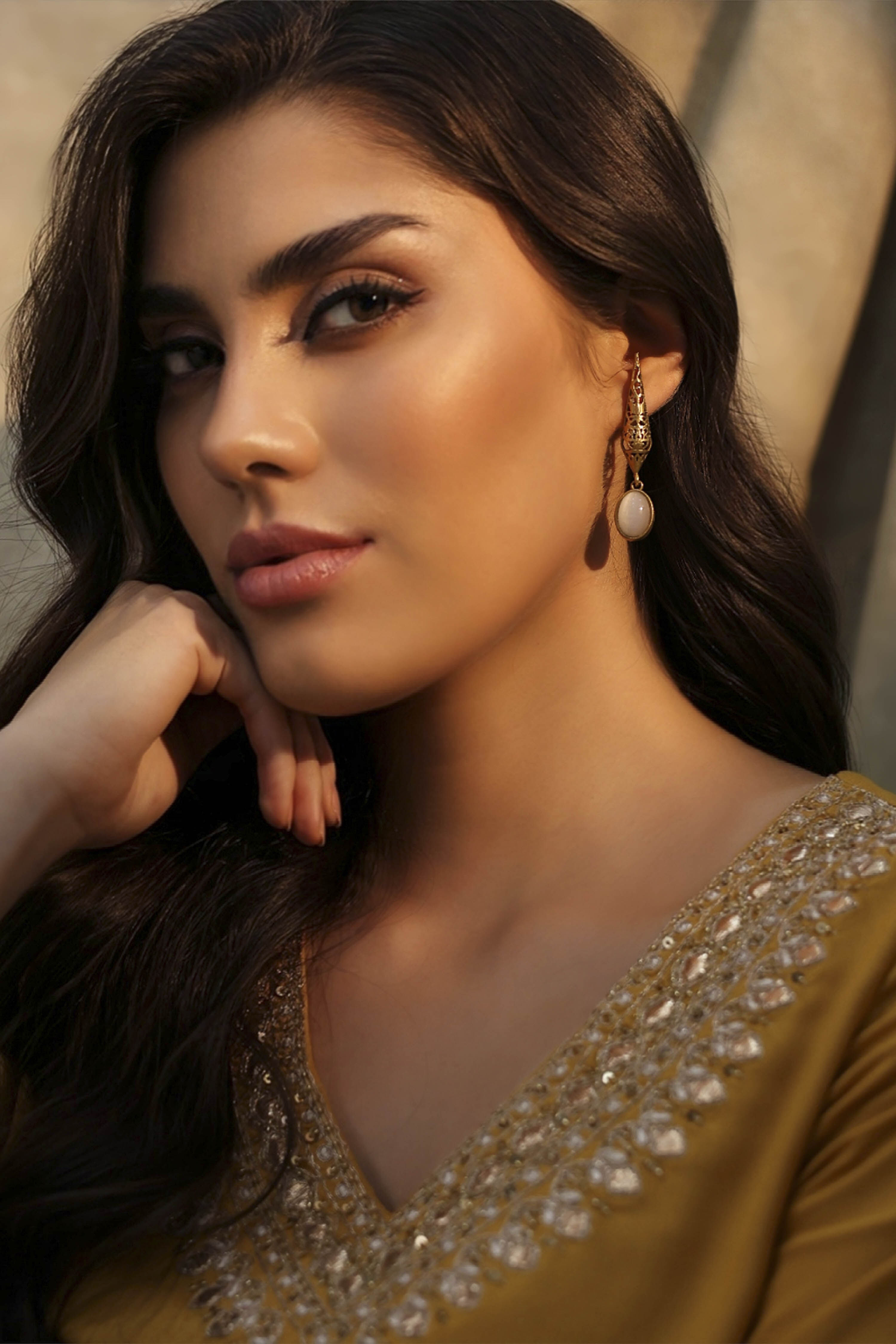 White Brass Festive Drop & Danglers image number 2