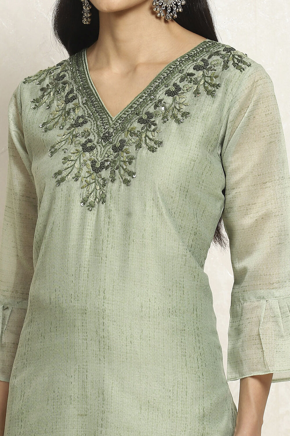 Green Chanderi Hand Embroidered Unstitched Suit Set image number 2