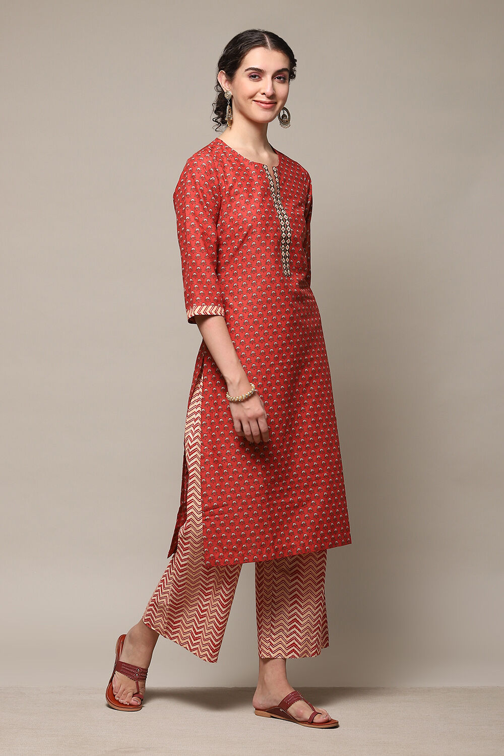 Sap Green Cotton Straight Kurta Palazzo Suit Set image number 5