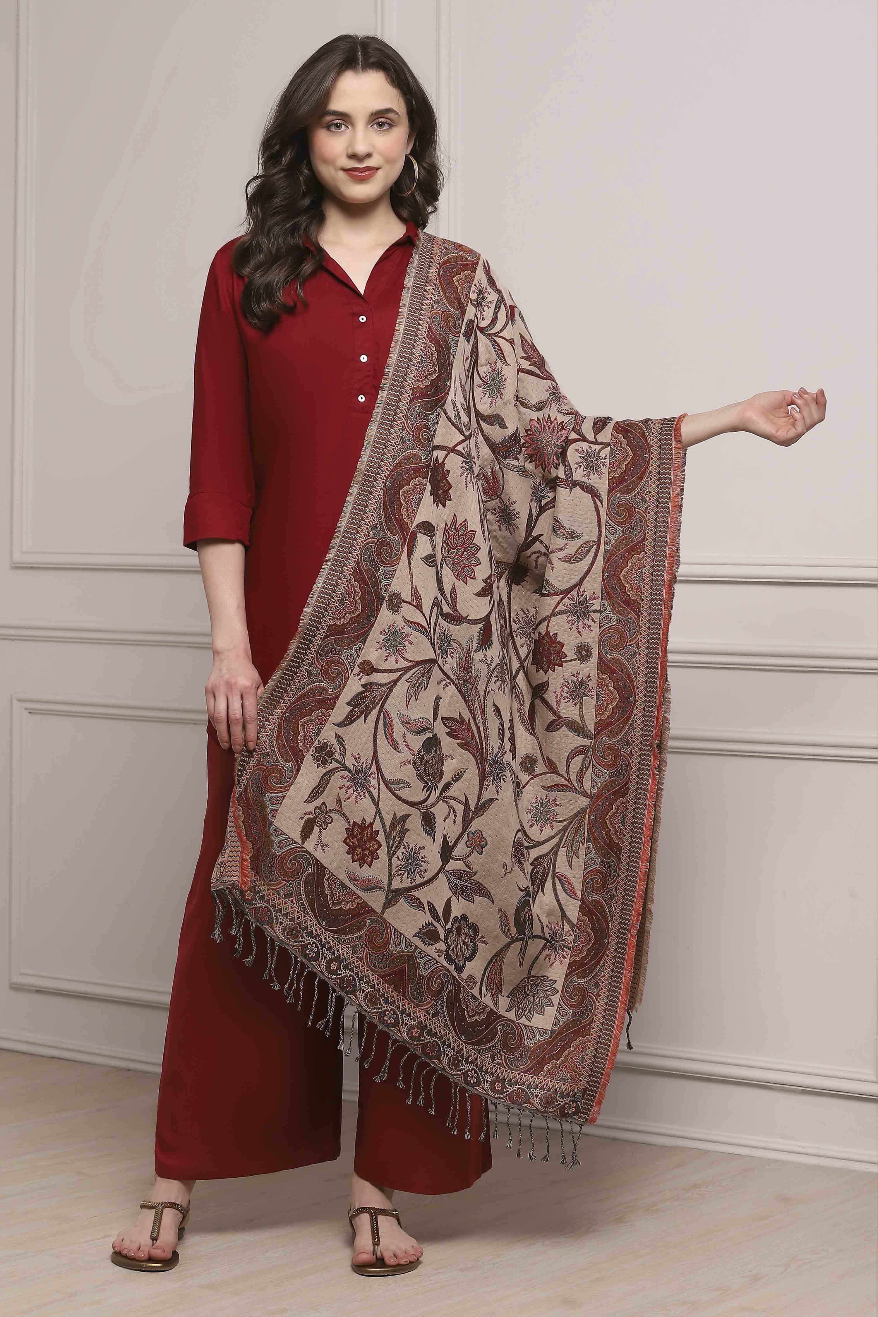 Black Yarn-Dyed Printed Winter Stole image number 1