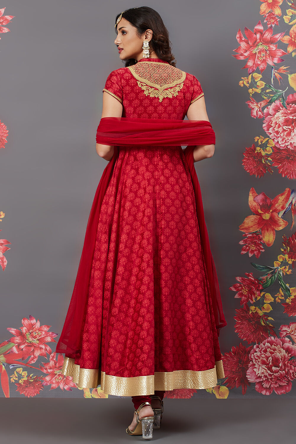 Red Silk Flared Solid Suit Set image number 6