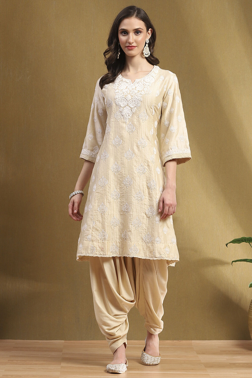 Beige Silk Chanderi Embroidered Kalidar Suit Set image number 6