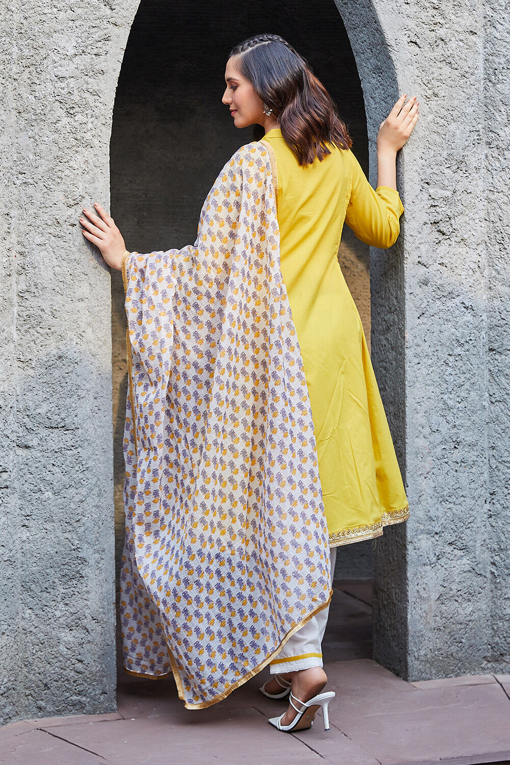 Yellow Cotton Gathered Kurta & Pants Suit Set image number 4