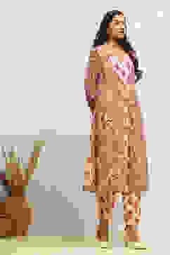 Cream-coloured Georgette Printed Fusion Kurta Set image number 5