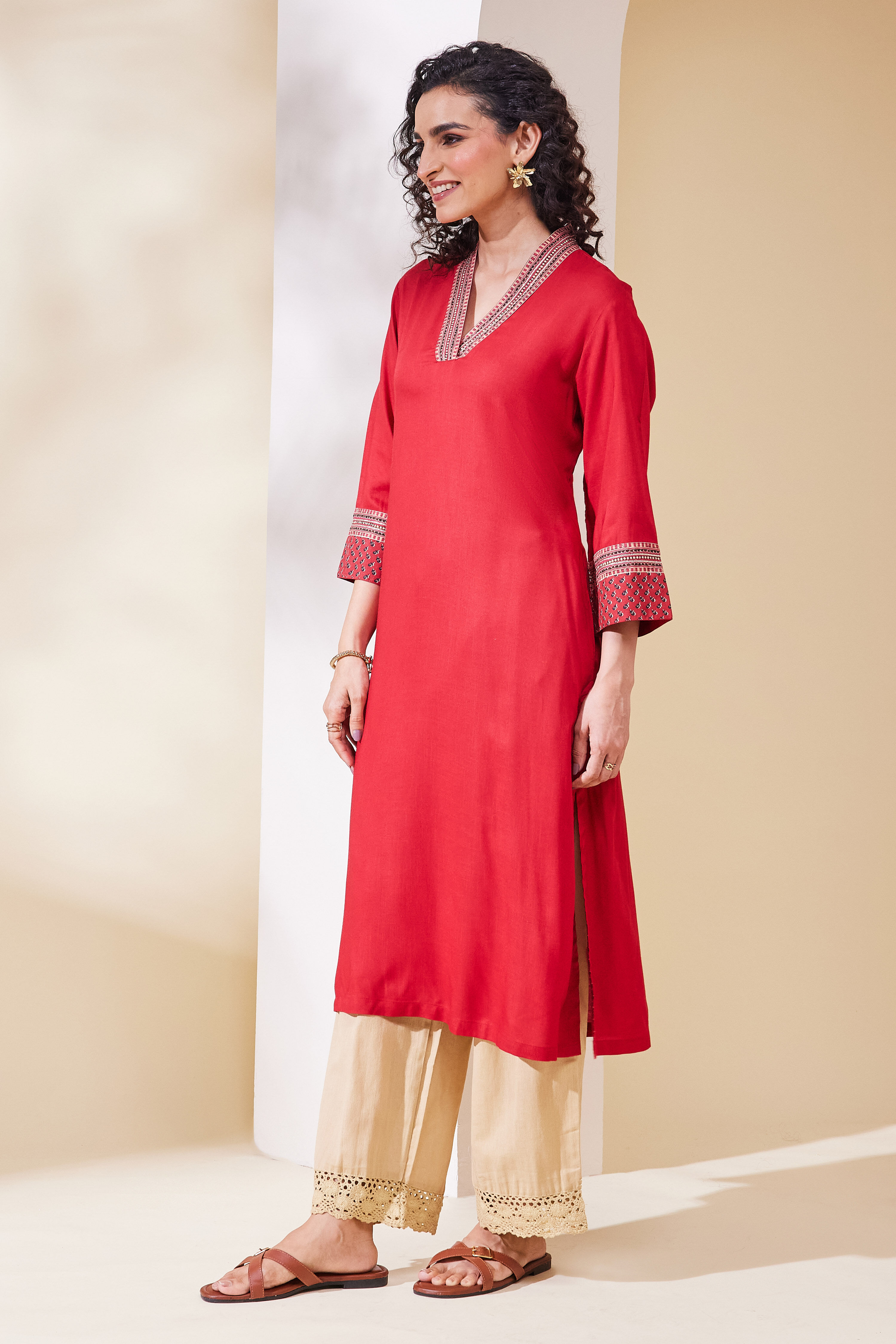 Red Viscose Rayon Straight Kurta image number 2
