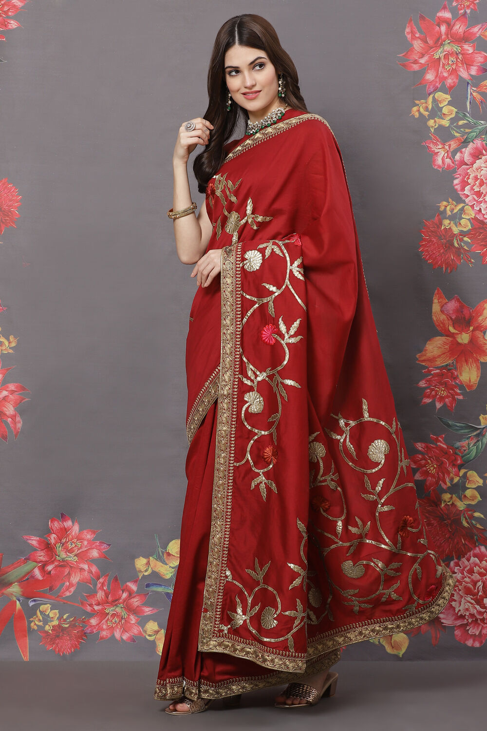Maroon Chanderi Silk Solid Saree With Blouse image number 3