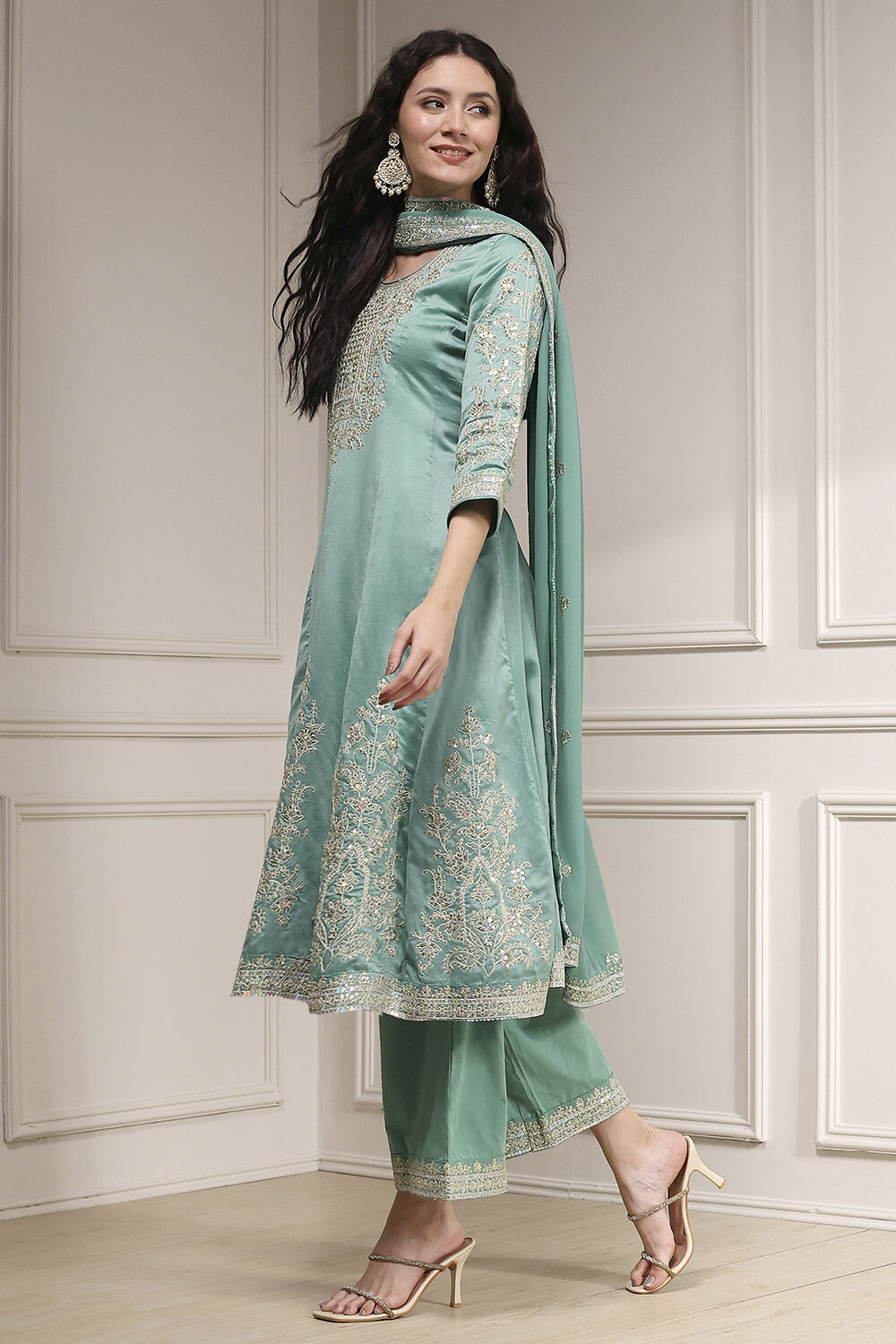 Off-White Cotton Silk Embroidered Kalidar Suit Set image number 3