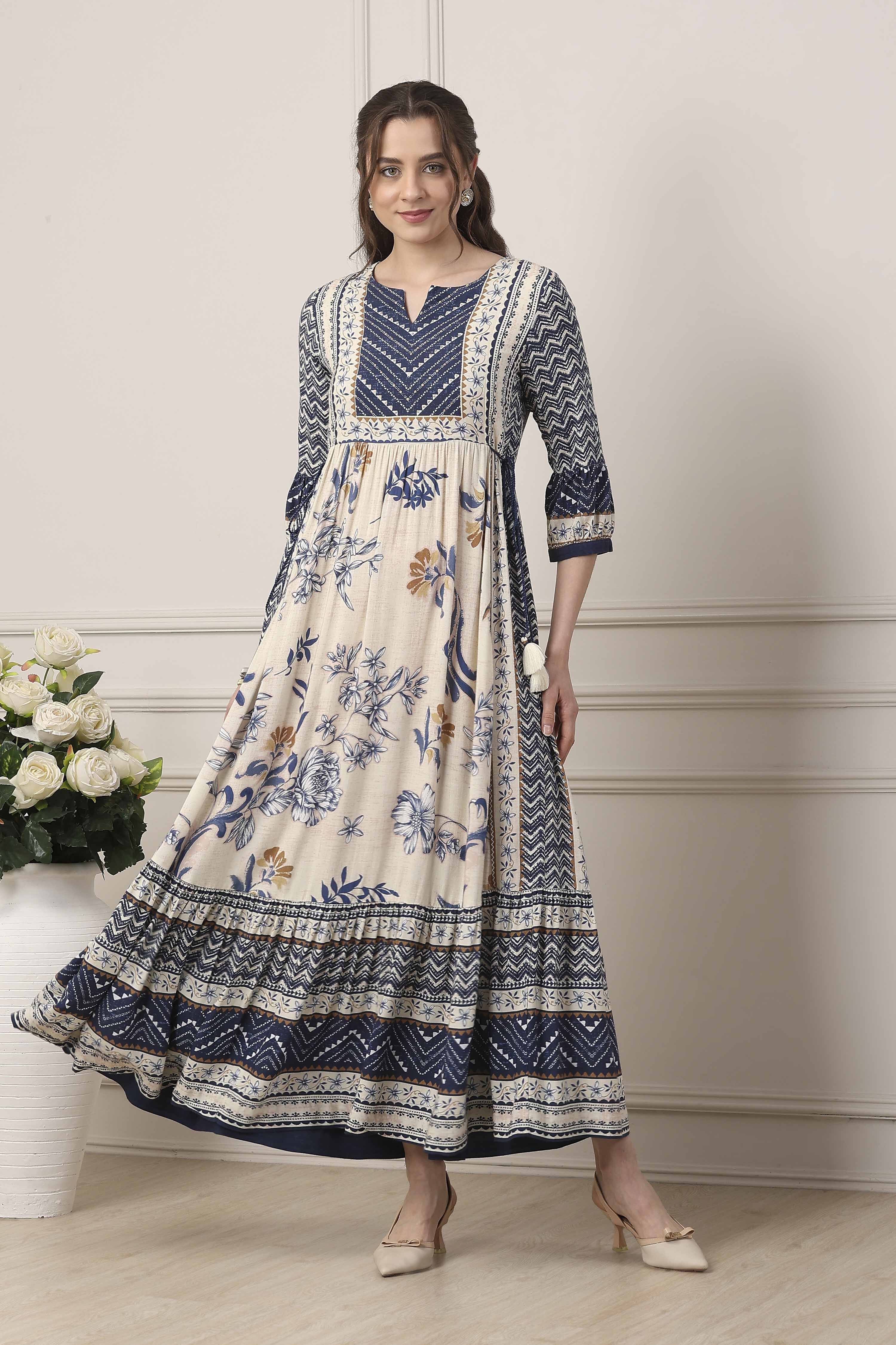 Blue Floral Printed Flared Maxi Dress image number 5